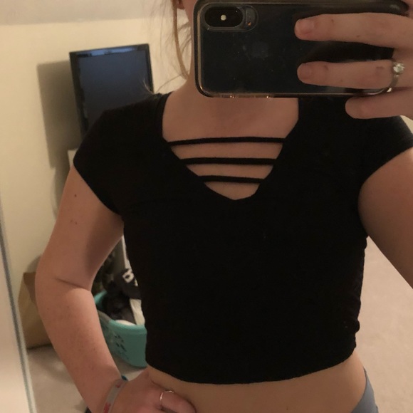 Crop Top - Picture 1 of 2